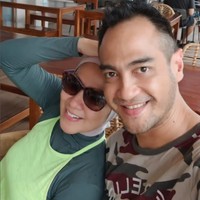 Venna Melinda dan Ferry Irawan diketahui menikah di Bali pada 7 Maret 2022. Akad nikah digelar di Wide Sands Beach Retreat, Jembrana, Bali. Foto: Instagram/@vennamelindareal