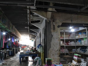 Bangunan Plaza Cepu Blora Memprihatinkan, Revitalisasi Belum Jelas