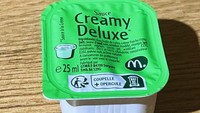 Untuk sausnya terdapat creamy deluxe yang sangat creamy. Rasanya tak begitu gurih, tapi enak untuk cocolan kentang goreng. Foto: Erin McDowell/Insider