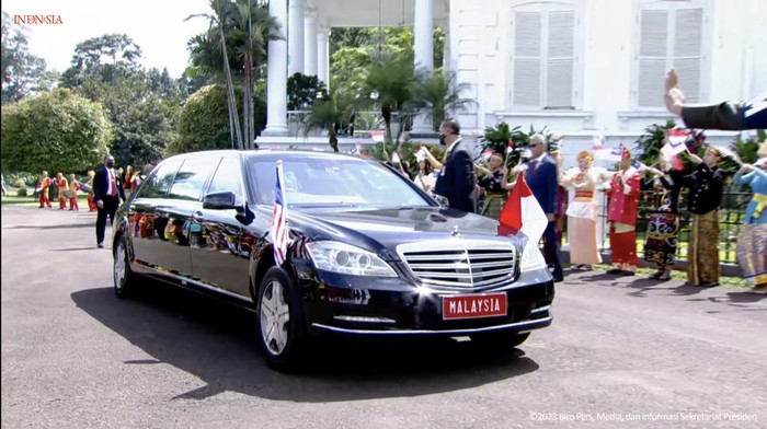 Mobil PM Malaysia Anwar Ibrahim saat Berkunjung ke Indonesia