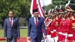 Momen Jokowi Sambut PM Malaysia Anwar Ibrahim di Istana Bogor