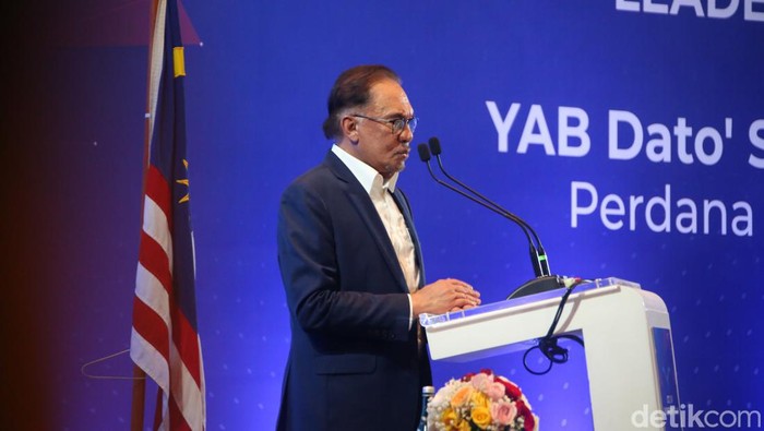 Anwar Ibrahim datang ke CT Corp Leadership Forum