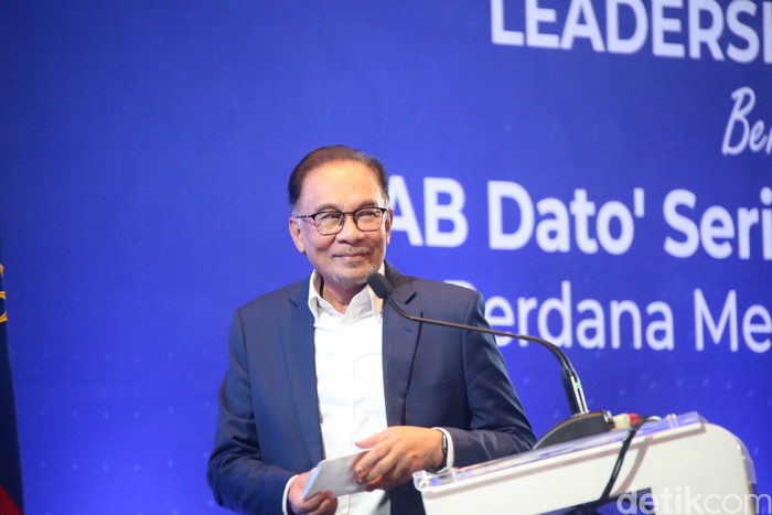 Anwar Ibrahim datang ke CT Corp Leadership Forum
