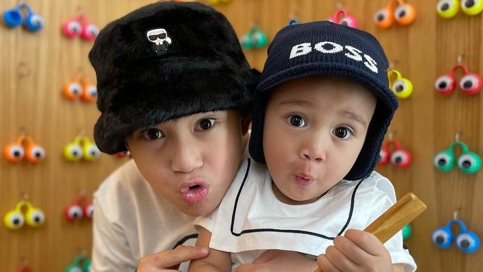 Potret Rayyanza dan Cipung Bak Anak Korea