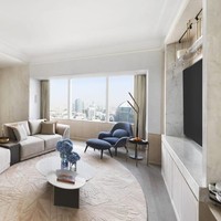 Daily Mail mengabarkan, Minggu (8/1/2023), Ronaldo akan menempati Kingdom Suite, tipe kamar tertinggi di Four Seasons Riyadh. Tak ada informasi seputar biaya menginap untuk semalam di sana. Namun sebagai perbandingan, hotel tersebut juga memiliki Presidential Suite, tipe kamar lebih rendah, yang bisa dipesan secara online dengan harga 3.300 pound sterling atau Rp 62 juta per malam. (Foto: Dok. Four Seasons)