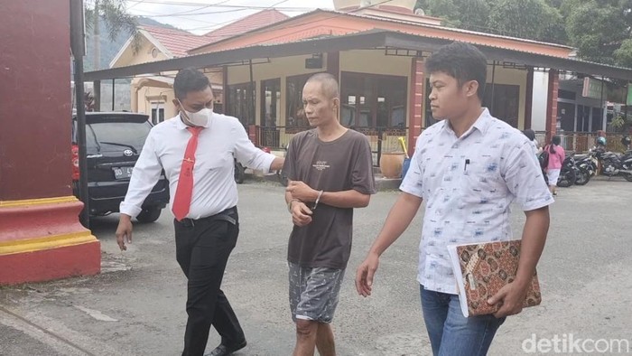 Balita laki-laki berusia 1,2 tahun berinisial JJS di Tana Toraja, Sulawesi Selatan (Sulsel) yang dibunuh pamannya inisial E (40) mengalami luka mengerikan di kepala.