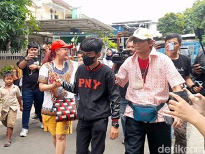 Ada Tawaran Kerja dari Pengusaha, Tiko Cuti Jadi Satpam Kompleks