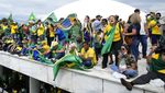 Tolak Hasil Pemilu, Ribuan Warga Brasil Duduki Istana Presiden