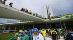 Tolak Hasil Pemilu, Ribuan Warga Brasil Duduki Istana Presiden