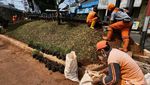 Wow, Ada Taman Hijau di Pinggir Rel Kereta Kebayoran