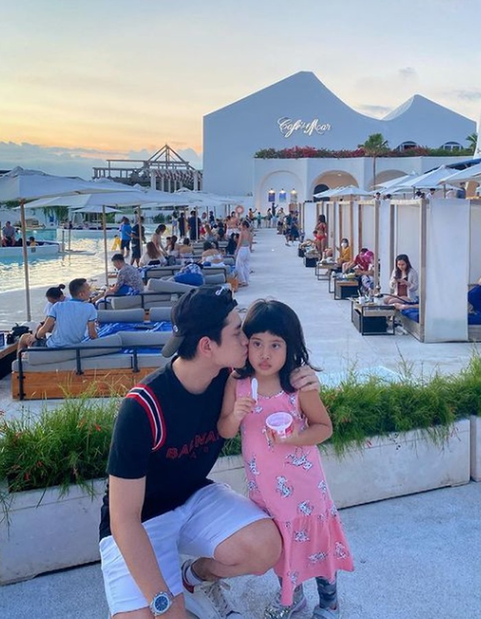 Athalla Naufal 10 Momen Hangat Athalla Nauval Kulineran Bareng Venna Melinda