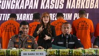 Wadirtipidnarkoba Bareskrim Polri Kombes Jayadi mengatakan penangkapan bermula pada Rabu (4/1/2023) lalu, sekitar pukul 03.30 WIB, di Jalan Menang DSN, Pantai Cermin, Serdang Bedage, Sumatera Utara. Terdapat tiga tersangka yang ditangkap membawa 50 kilogram sabu yang dibawa dengan mobil.