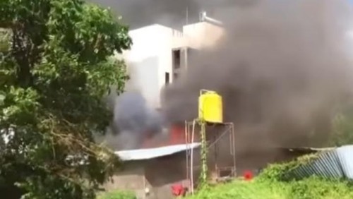 Bedeng proyek di Tibubeneng, Kecamatan Kuta Utara, Badung, Bali terbakar tanpa sisa, Selasa (10/1/2023) sore.