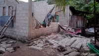 Gempa Maluku mulanya dilaporkan berkekuatan M 7,9 dan berada pada kedalaman 131 km. Kemudian, BMKG memutakhirkan kekuatan gempa menjadi M 7,5. (Foto: dok. BNPB)