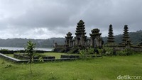  Setidaknya ada empat desa yang memiliki ikatan batin kuat dengan Danau Tamblingan yaitu Desa Munduk, Desa Gobleg, Desa Gesing, dan Desa Umejero.