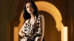 7 Potret Dilraba Dilmurat yang Bikin Semua Mata Tertuju Padanya