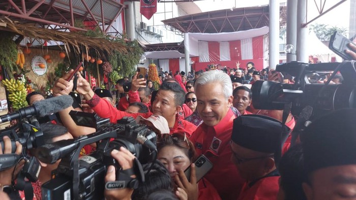 Ganjar Pranowo di HUT PDIP