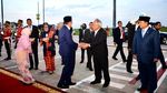 Gaya Basuki dan Prabowo Antar Kepulangan PM Malaysia Anwar Ibrahim