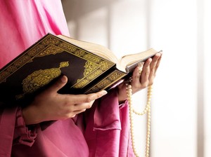 Surat Al Mulk 1-30, Ayat yang Melindungi Pembacanya dari Siksa Kubur