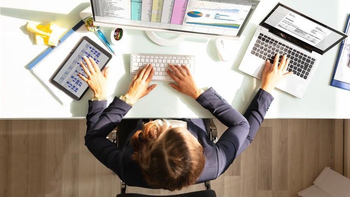 Ilustrasi Multitasking
