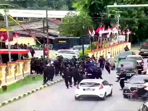 Kericuhan Beruntun Pecah di Jayapura Usai Lukas Enembe Ditangkap KPK