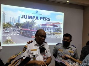 Tekan Macet, Tarif Parkir di Pinggir Jalan Surabaya Bakal Dinaikkan