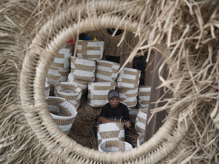 Keranjang Anyaman Ini Tembus Sampe Ke Luar Negeri Lho