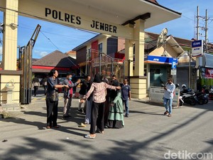 Santriwati dan Ustazah Diperiksa-Divisum Terkait Dugaan Cabul Kiai Jember