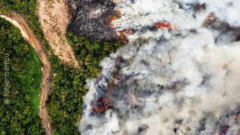 Fabien kerap membuat foto-foto sarat akan pesan lingkungan. Foto: Fabien Barrau/Instagram