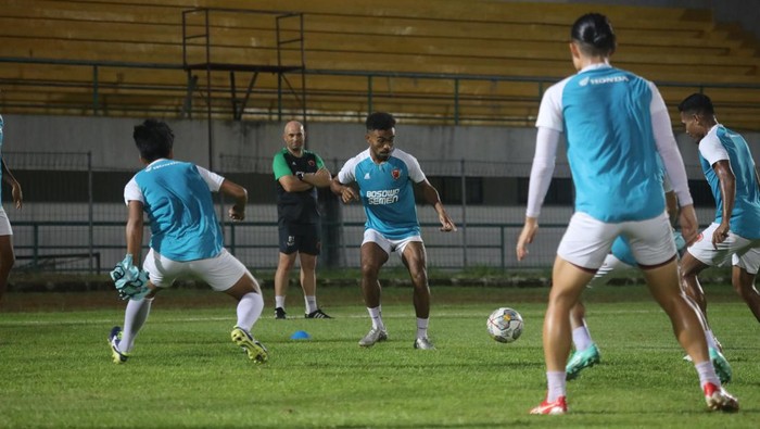 Latihan terakhir PSM Makassar sebelum bertemu Barito Putera dalam laga tunda pekan ke-6 Liga 1 2022/2023
