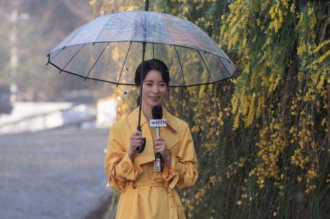 Akting Lim Jiyeon sebagai pelaku bully dalam drama Korea The Glory sukses membuat penonton geram. Viral pula foto cantiknya dalam buku tahunan SMA. Foto: dok. Netflix