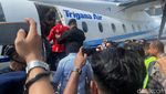 3 Foto Lukas Enembe Digiring ke Pesawat Usai Ditangkap KPK