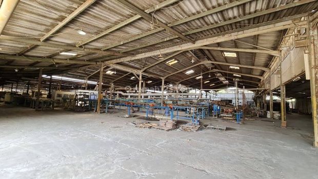 Pabrik Gudang Kantor Kawasan Industri Bekasi Cakung Jakarta Timur jugs dijual di toko online dengan harga 198M. (Dok. rumah123.com)