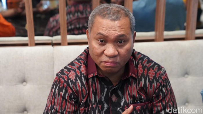 Pengacara Lukas Enembe, Stefanus Roy Rening.