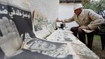Pria Palestina Ini Koleksi 25 Ribu Koran di Tengah Gempuran Digital