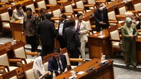Untuk diketahui, DPR RI memasuki reses masa persidangan II tahun sidang 2022-2023 pada 16 Desember 2022. Masa reses itu berakhir di 9 Januari 2023.
