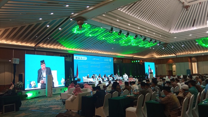 Reuni alumni kampus Arab Saudi.