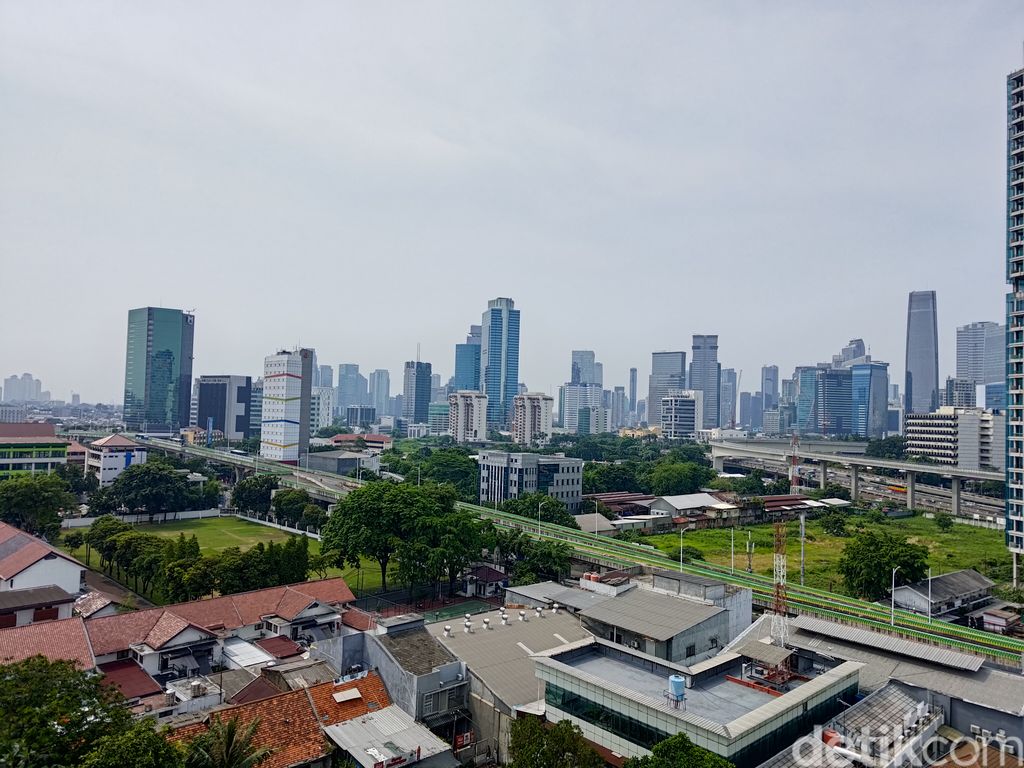 Review Asus ROG Phone 6 yang memiliki spek spektakuler. Bermain game berat pun bisa dilibasnya dan hasil jepretan foto juga luar biasa.