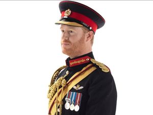 Yang Pangeran Harry Lakukan Hanya Buat Dia Semakin Diasingkan Kerajaan