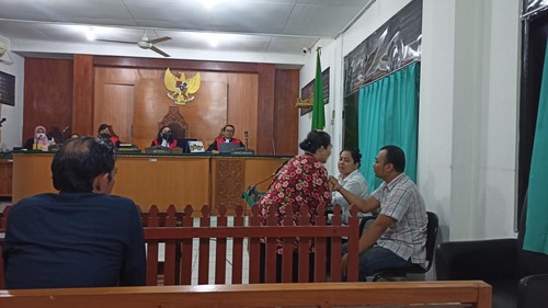 Suasana sidang kasus ibu kandung rantai kedua anaknya di PN Tabanan, Selasa (10/1/2023).