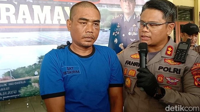 Tampang pelaku pencurian buku di Indramayu