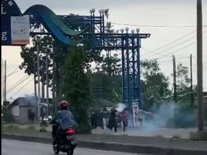 Geger Aksi Tawuran Saling Lempar Petasan di Perbatasan Kendal-Batang