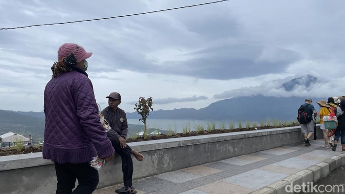 Teras pandang Gunung dan Danau Batur