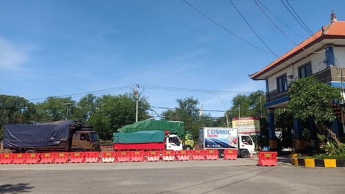 Unit Pelaksana Penimbangan Kendaraan Bermotor (UPPKB) Cekik, Kelurahan Gilimanuk, Kecamatan Melaya, Kabupaten Jembrana, Selasa (10/1/2023). (I Putu Adi Budiastrawan/detikBali)