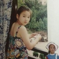 Netizen Korea semakin kagum dengan Song Hye Kyo karena namanya yang cantik. Foto: dok. theqoo