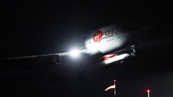 Sayangnya satelit pertama yang diluncurkan dari Inggris itu gagal mencapai orbit. Virgin Orbit melaporkan ada anomali yang mencegah roket mereka sampai ke orbit.