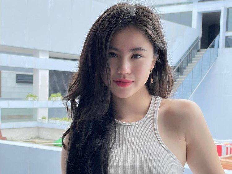 Zoe Levana Supermodel Indonesia 2022 Jajal Bermusik