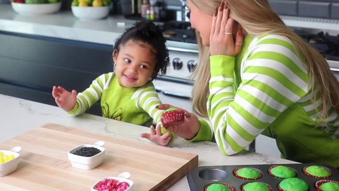 10 Makanan Kreasi Anak Keluarga Kardashian, North hingga Stormi