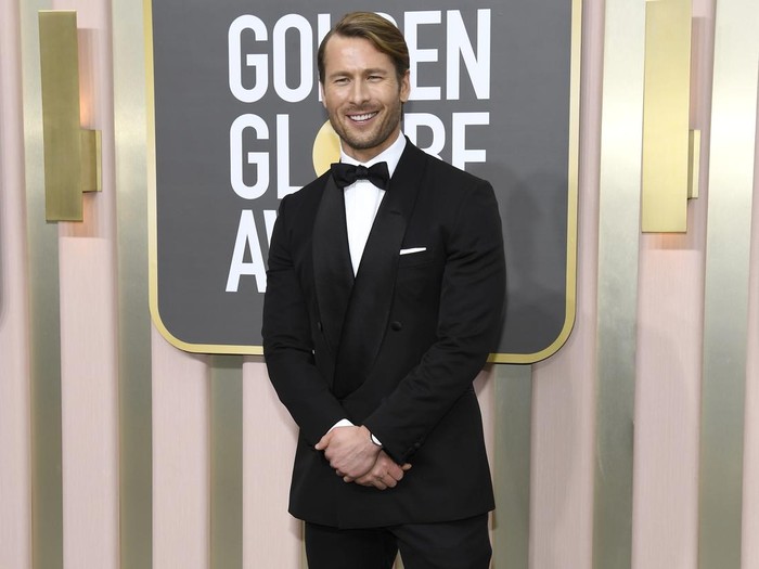 BEVERLY HILLS, CALIFORNIA - JANUARY 10: 80th Annual GOLDEN GLOBE AWARDS -- Pictured: (Glen Powell arrives to the 80th Annual Golden Globe Awards held at the Beverly Hilton Hotel on January 10, 2023 in Beverly Hills, California. --  (Photo by Kevork Djansezian/NBC via Getty Images)