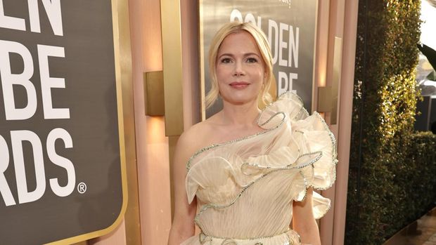 BEVERLY HILLS, CALIFORNIA - JANUARY 10: 80th Annual GOLDEN GLOBE AWARDS -- Pictured: Michelle Williams arrives at the 80th Annual Golden Globe Awards held at the Beverly Hilton Hotel on January 10, 2023 in Beverly Hills, California. --  (Photo by Todd Williamson/NBC/NBC via Getty Images)